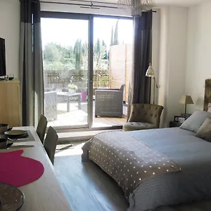 Aparthotel à Deux Pas D'aix