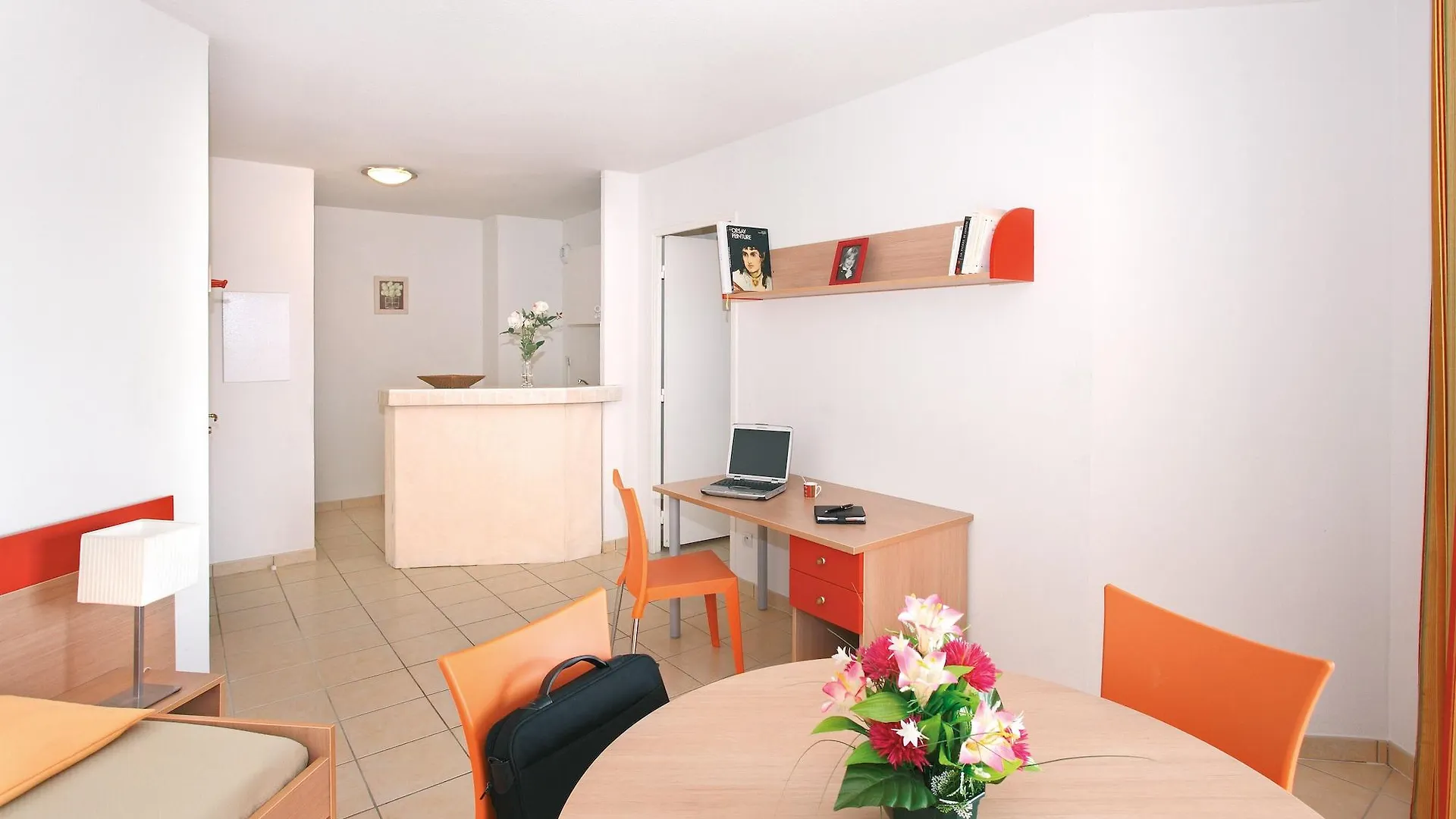 *** Appart hôtel Appart’City Aix en Provence – La Duranne Aix-en-Provence France